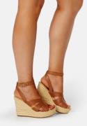 UGG Careena Wedge CHESTNUT LEATHER 40