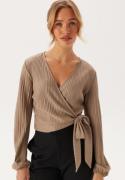 BUBBLEROOM Jolie Wrap Top Nougat L