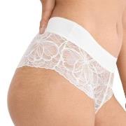 Triumph Truser Body Make-Up Illusion Lace Shorty Offwhite 40 Dame