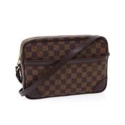 Pre-owned Brunt lerret Louis Vuitton skuldervesker