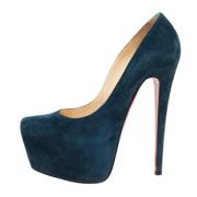 Pre-owned Gronn semsket skinn Christian Louboutin haeler