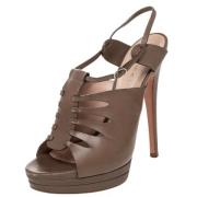 Pre-owned Brune Casadei-sandaler i skinn