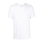 Stilig hvit T-skjorte med tilpet pform