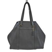 Pre-owned Leather totes