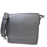 Pre-owned Leather shoulder-bags