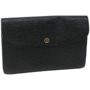 Pre-owned Leather clutches