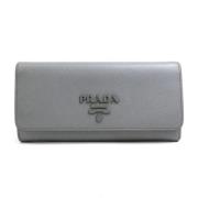 Pre-owned Leather wallets