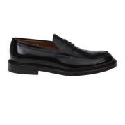 Svarte Skinnloafers Klassisk Stil