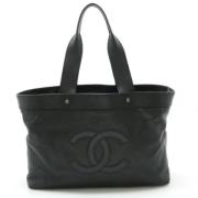 Pre-owned Leather totes