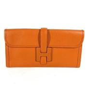 Pre-owned Leather clutches