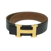 Pre-owned Leather belts