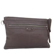 Pre-owned Leather clutches