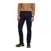 Komfort-Stretch Regular-Fit Denim Jeans