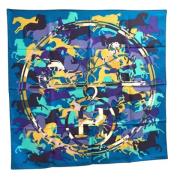 Pre-owned Silk scarves