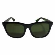 Pre-owned Plastic sunglasses