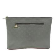 Pre-owned Canvas clutches