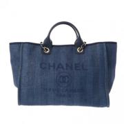 Pre-owned Raffia chanel-bags