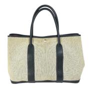 Pre-owned Fabric handbags