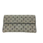 Pre-owned Canvas wallets