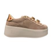 Rose Suede Sneaker med smykkedesign