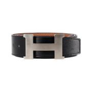 Pre-owned Leather belts