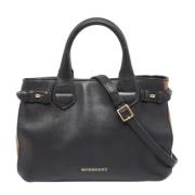 Pre-owned Leather shoulder-bags