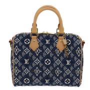 Pre-owned Canvas handbags