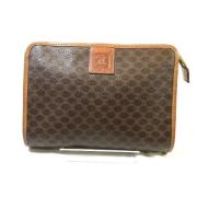 Pre-owned Leather clutches