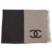 Pre-owned Cashmere scarves