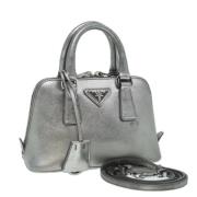 Pre-owned Leather handbags