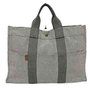 Pre-owned Canvas handbags