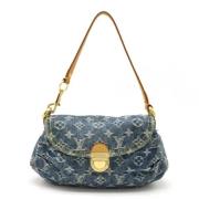 Pre-owned Canvas handbags