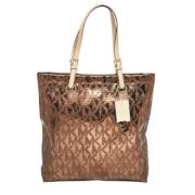 Pre-owned Fabric handbags