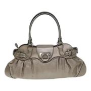 Pre-owned Leather handbags