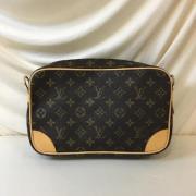 Pre-owned Canvas louis-vuitton-bags