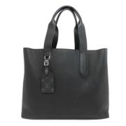 Pre-owned Leather totes