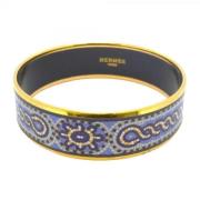 Pre-owned Fabric bracelets