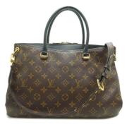 Pre-owned Leather louis-vuitton-bags