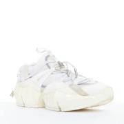 Pre-owned Leather sneakers