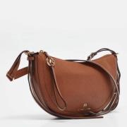 Pre-owned Leather shoulder-bags