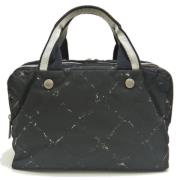 Pre-owned Nylon handbags