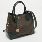 Pre-owned Canvas handbags