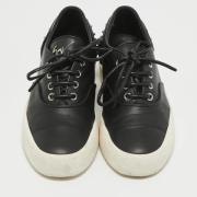 Pre-owned Leather sneakers