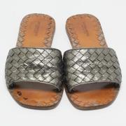 Pre-owned Leather sandals