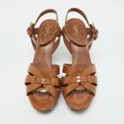 Pre-owned Fabric sandals