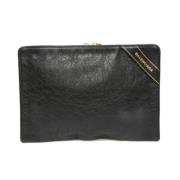 Pre-owned Leather clutches