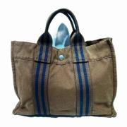 Pre-owned Canvas handbags