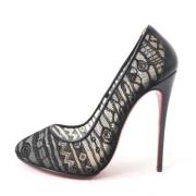 Pre-owned Fabric heels