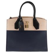 Pre-owned Leather handbags