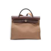 Pre-owned Leather handbags